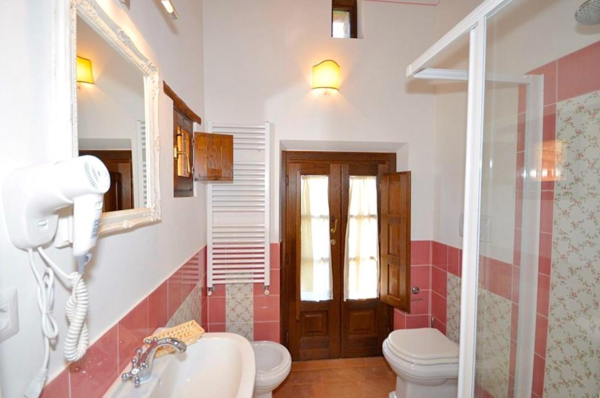 Romina By Posarellivillas Valiano Kamer foto