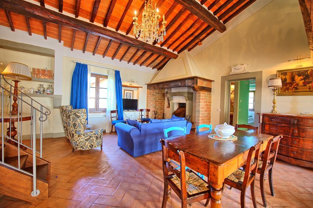 Romina By Posarellivillas Valiano Kamer foto