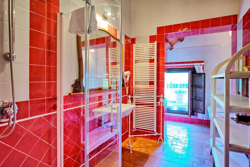 Romina By Posarellivillas Valiano Kamer foto